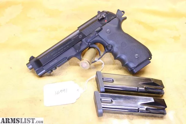 Beretta 96A1 .40 S&W Semi-Automatic Pistol from Ted's Pawn Shop near Norwood, Ohio, USA