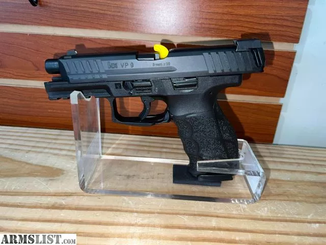H&K VP9 from Universal Pawn & Gun Exchange near HAZEL PARK, Detroit, MI