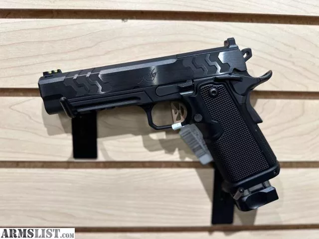 KIMBER 2K11 45ACP OR PISTOL from Benton County Gun Works near Rogers, Arkansas, USA